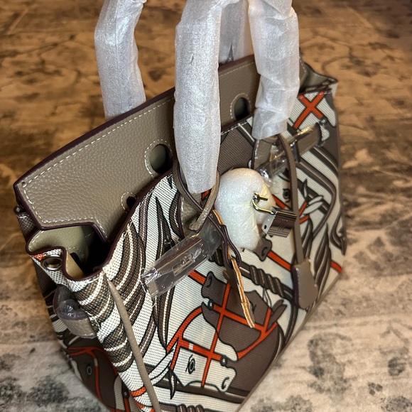 Elegant Patterned Satchel in Tan and Brown - Picture 3 of 6